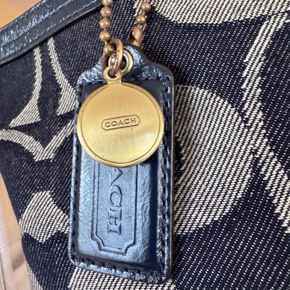 Coach Denim Medium Signature Shoulder Tote Zippered in Navy w/ 2 tags - Picture 4 of 13